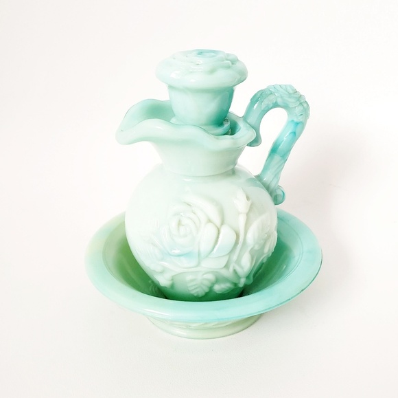 Avon Other - Avon Vintage Rose Skin So Soft Milk Glass Bottle